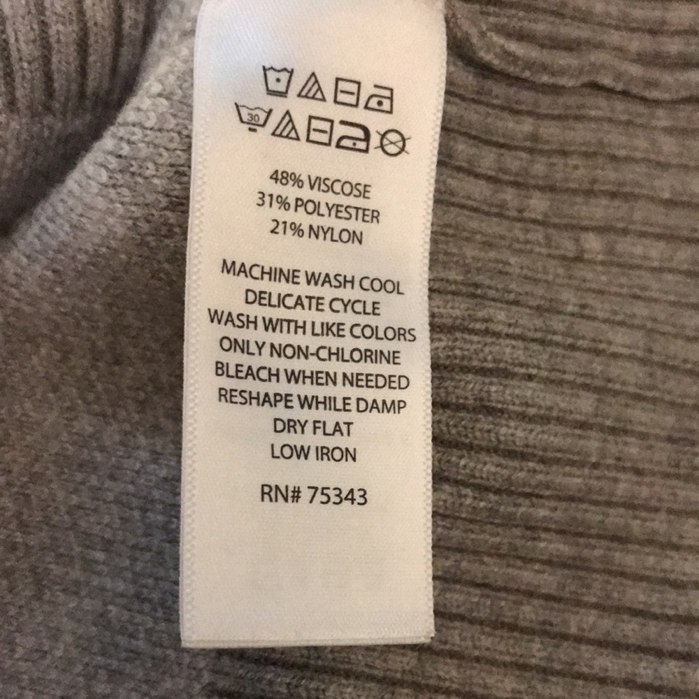 Rachel Zoe Two-Tone Light Gray & Heather Gray Turtleneck Sweater - Picture 7 of 7